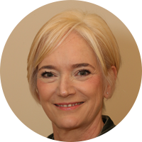 Portriat Paula Briggs